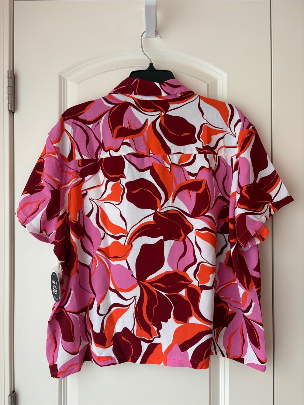 Jolie & Joy (Ashley Stewart) Floral Multicolored Short-Sleeve Button-Down Shirt - Picture 2 of 13
